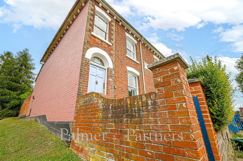 Property photo 1 of 10 External