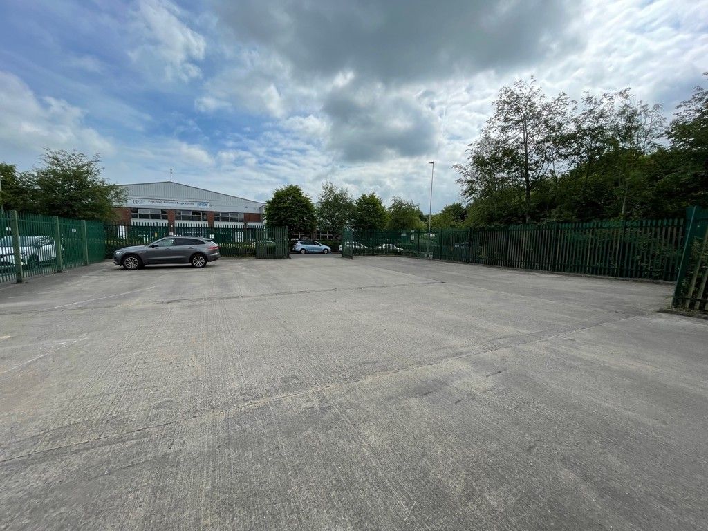 Property photo 2 of 9 2