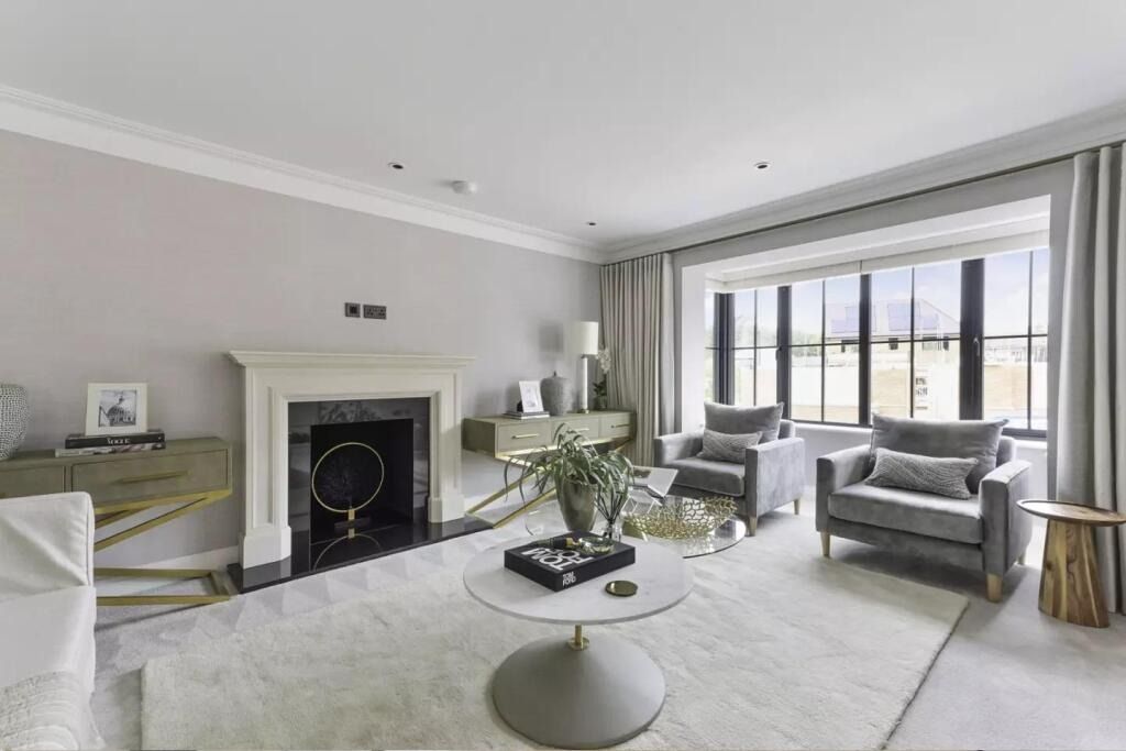 Property photo 2 of 23 4558722