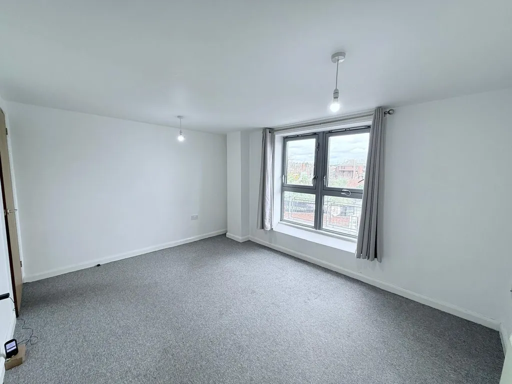 Sheridan Court, Nottingham NG1 - View 6