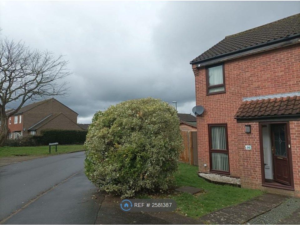 Property photo 2 of 13