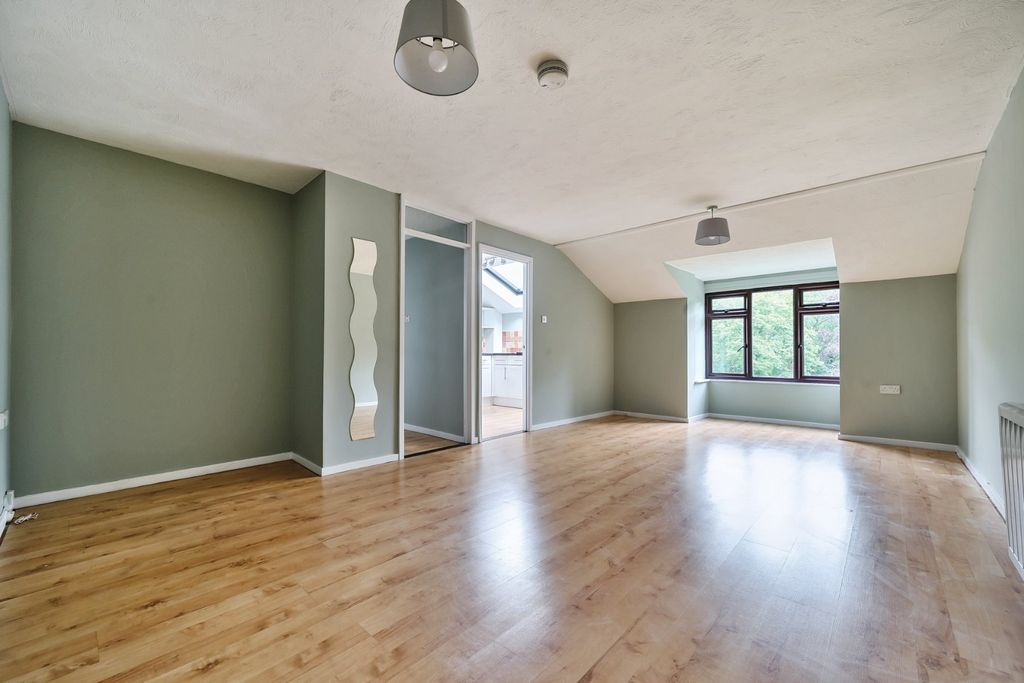 Property photo 3 of 12 Picture No. 05