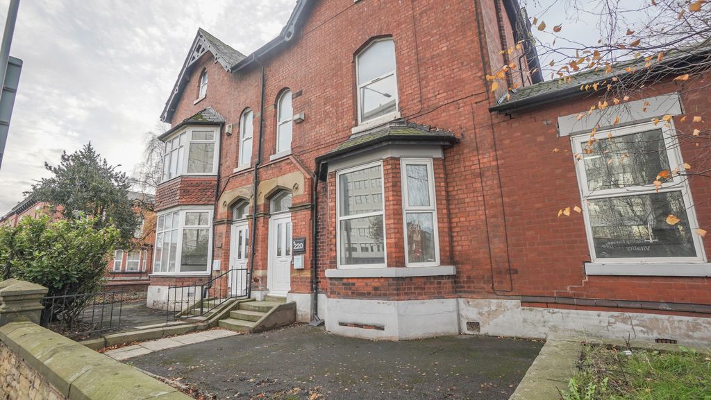 Property photo 3 of 31