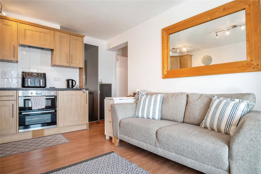 Additional image 8 of 2 bed flat for saleThe Waterfront, Pendine, Carmarthen SA33