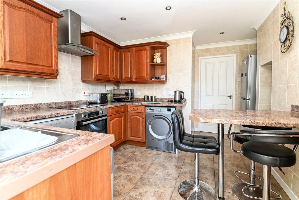 Property photo 3 of 15 Picture No. 05