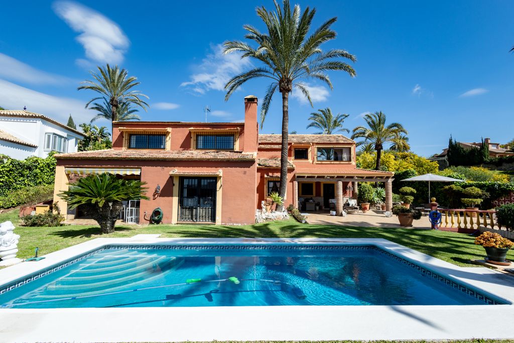 Property photo 2 of 35