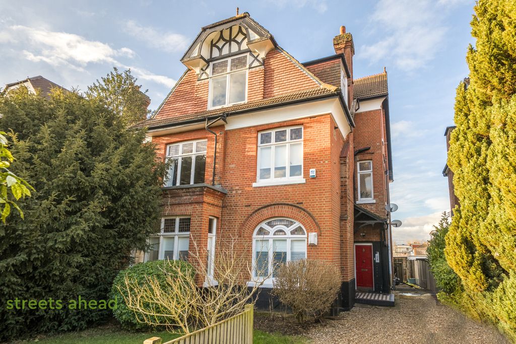 Property photo 1 of 14 Da14A836-9489-4E4...