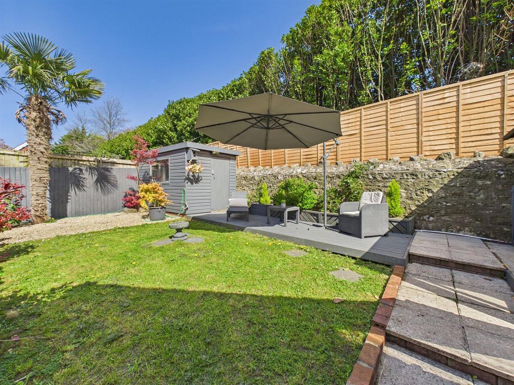 Property photo 2 of 25 Cam04118G0-Pr0073-Still030.Jpg