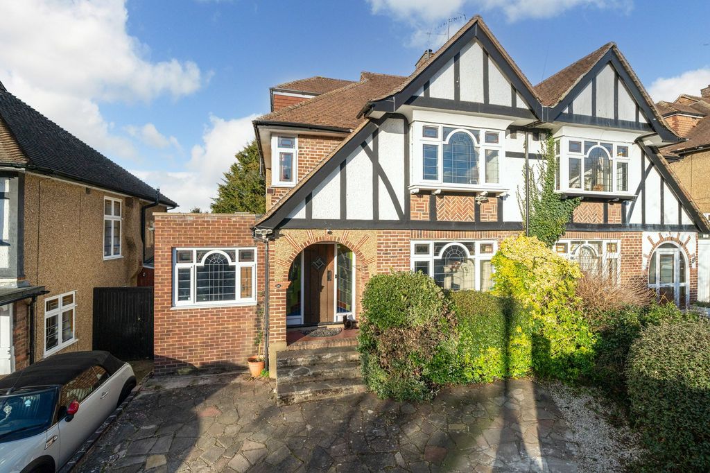Property photo 1 of 28