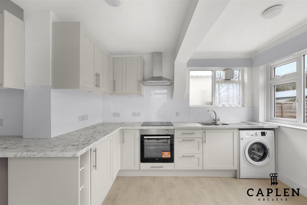 Property photo 2 of 19 4D4A8306.Jpg