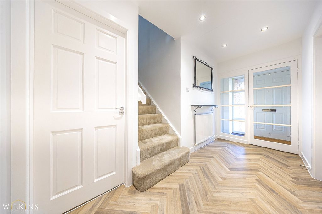 Property photo 2 of 41 Picture No. 19