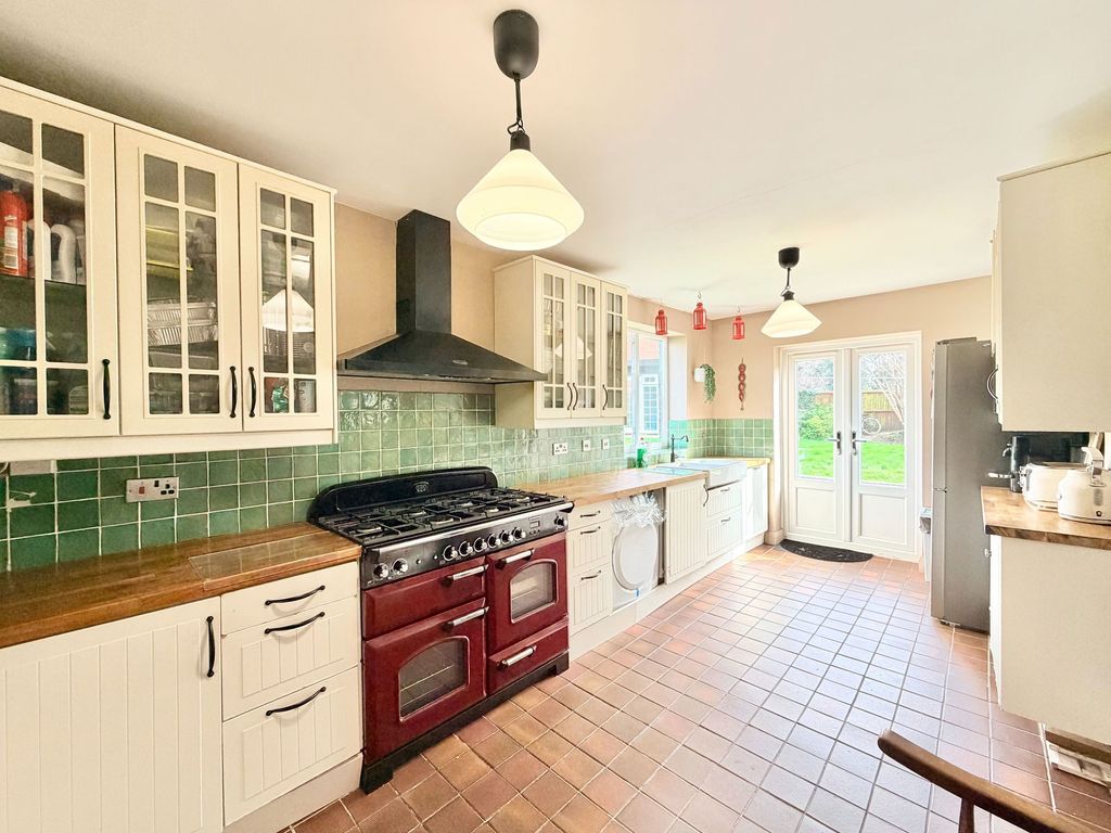 Property photo 3 of 22