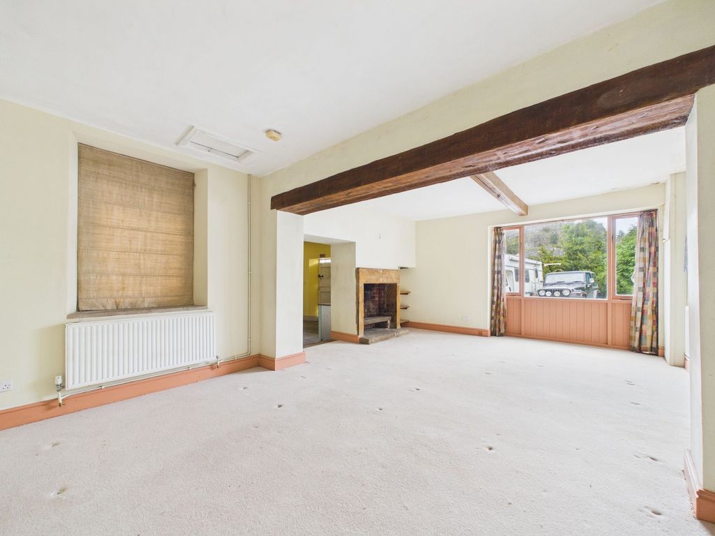 Property photo 2 of 36