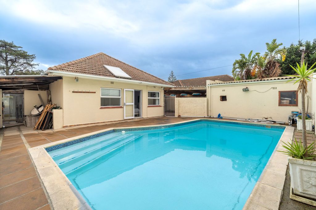 Property photo 1 of 21 Kw1703140