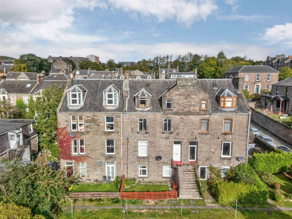 Property photo 2 of 21 4C Wellington Street Dundee-16.Jpg