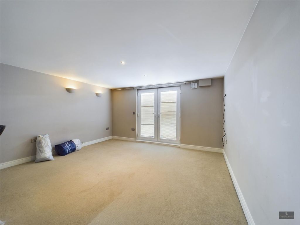 Property photo 2 of 6 Cam01856G0-Pr0157-Still001.Jpg