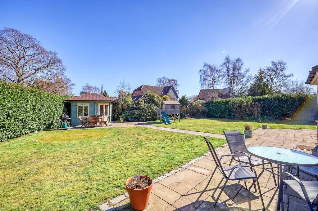 Property photo 2 of 19
