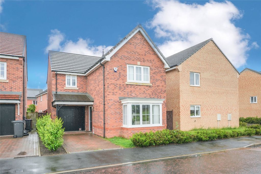 Property photo 1 of 16 External