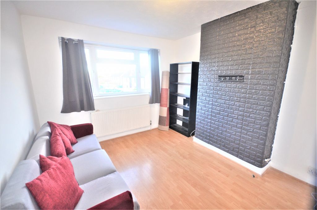 Property photo 2 of 6 Gallery
