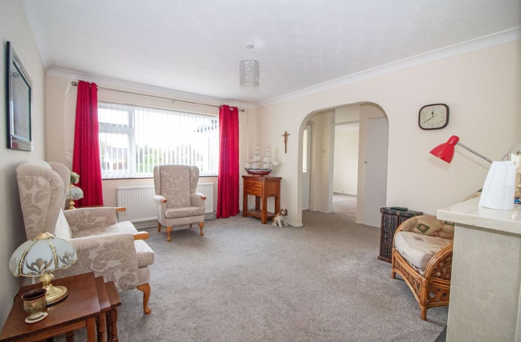 Property photo 3 of 16