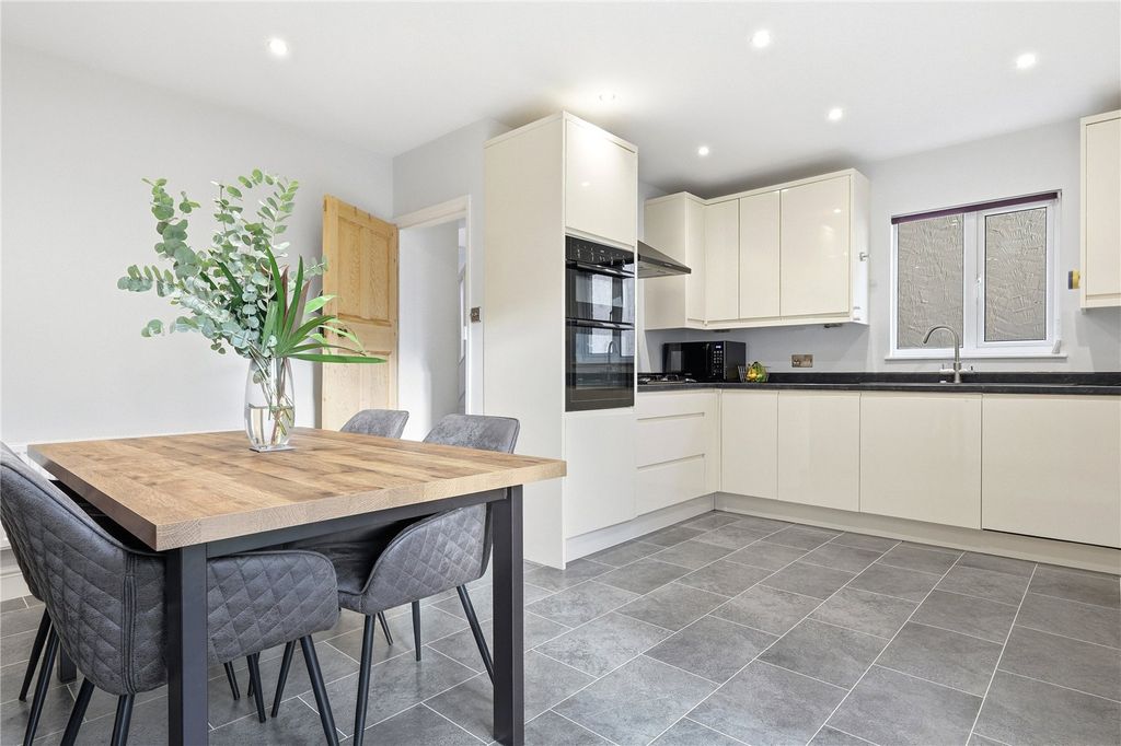 Property photo 1 of 10 Picture No. 08