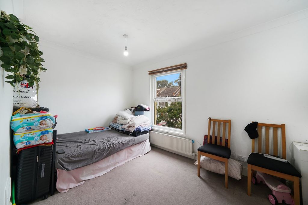 Property photo 2 of 6