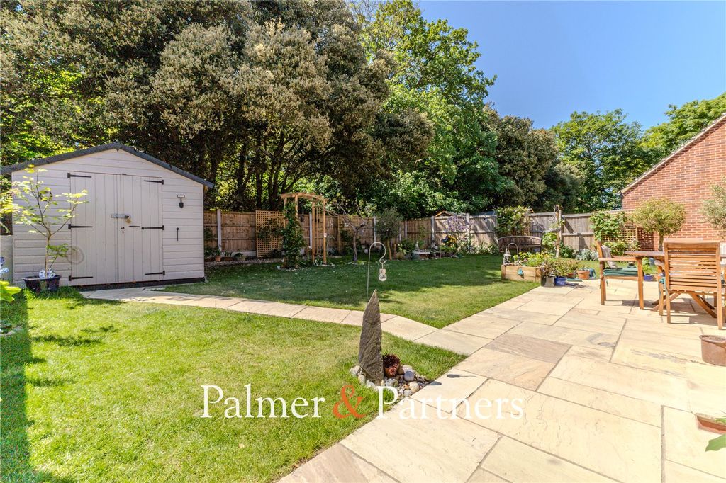 Property photo 2 of 27 Picture No. 03