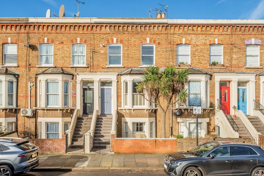 Property photo 1 of 7