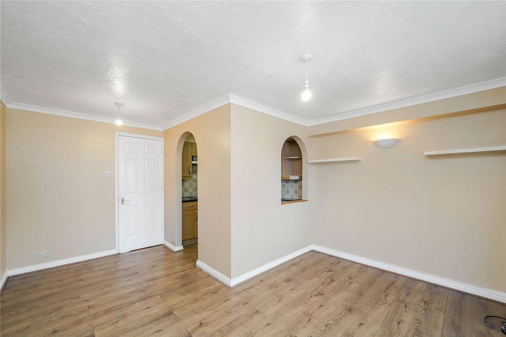 Property photo 3 of 7 Picture No. 05