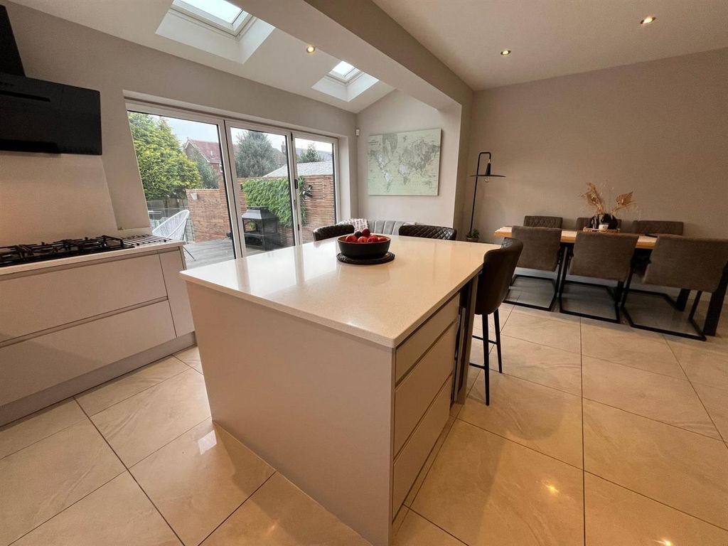 Property photo 2 of 33 (3).Jpeg