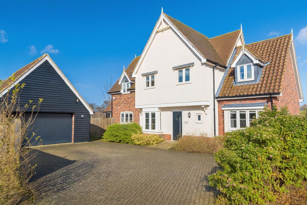 Property photo 1 of 23