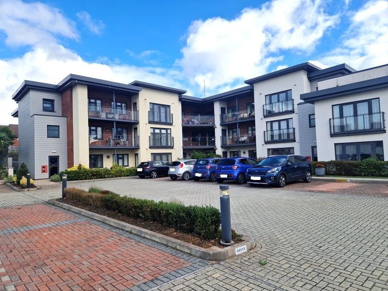 Property photo 1 of 9