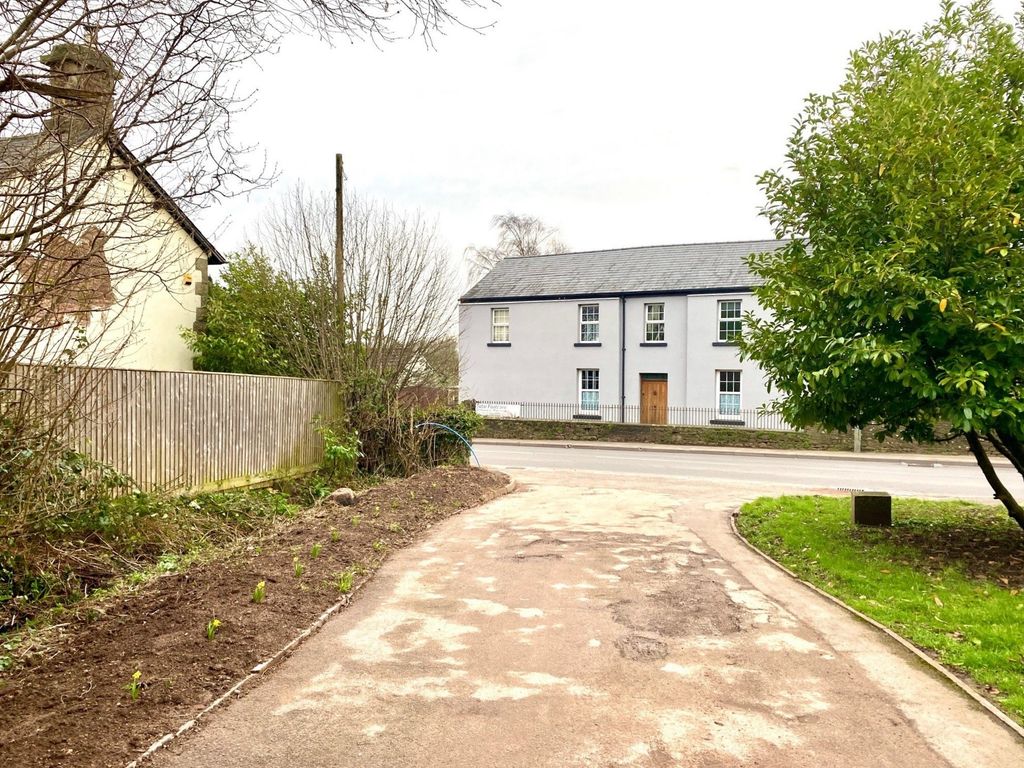 Additional image 7 of 1 bed flat for saleVine Hall, High Street, Aylburton, Lydney, Gloucestershire GL15