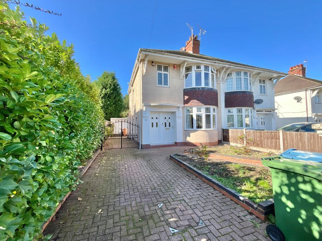 Property photo 1 of 35