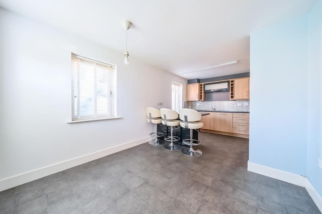 Property photo 3 of 11 Kitchen/Dining Area