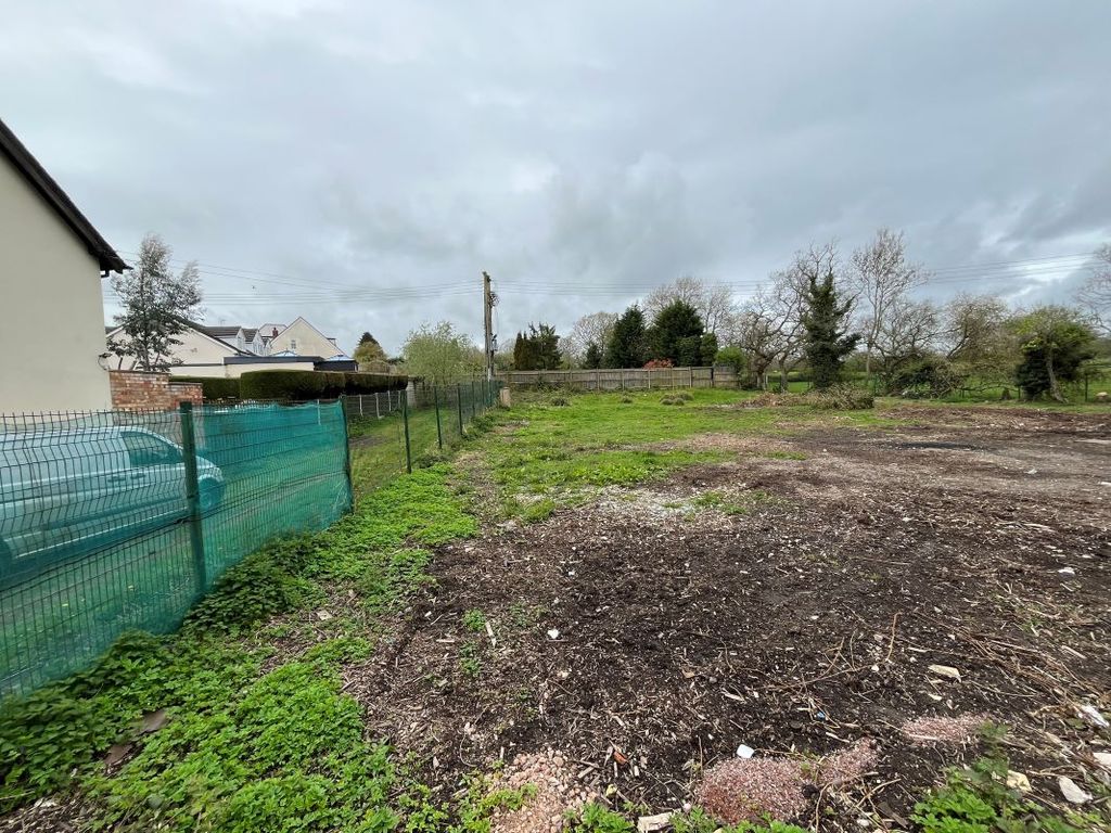Property photo 3 of 4