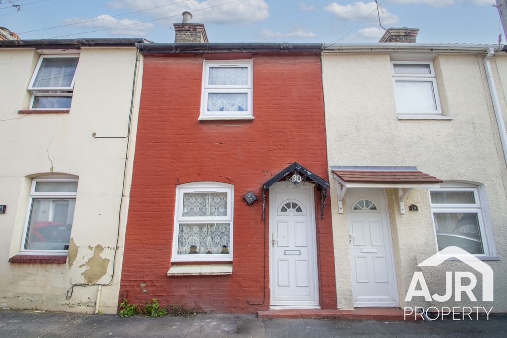 Property photo 1 of 7 Sun Road, Swanscombe