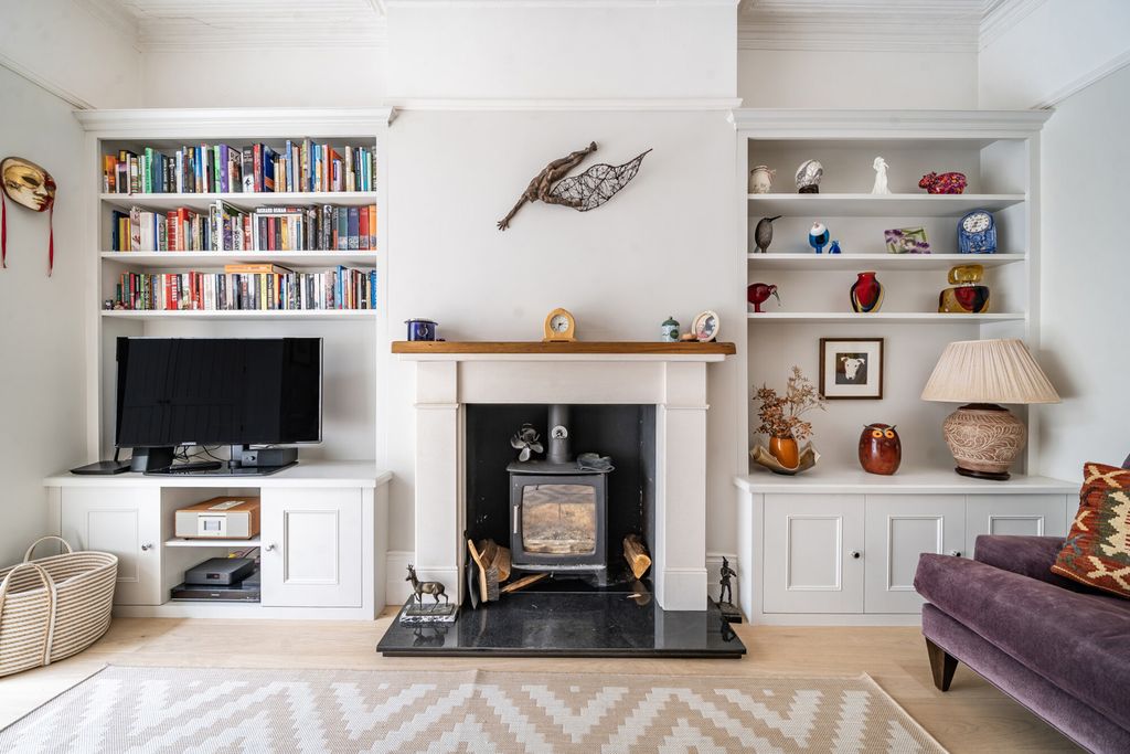 Property photo 2 of 20 1360291-10-68De84...