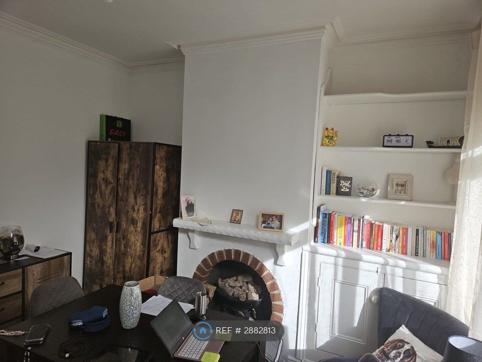Property photo 3 of 13