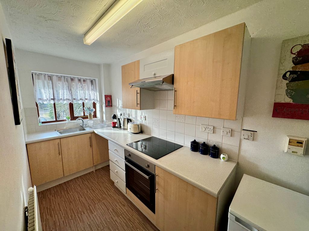 Property photo 2 of 7 Image