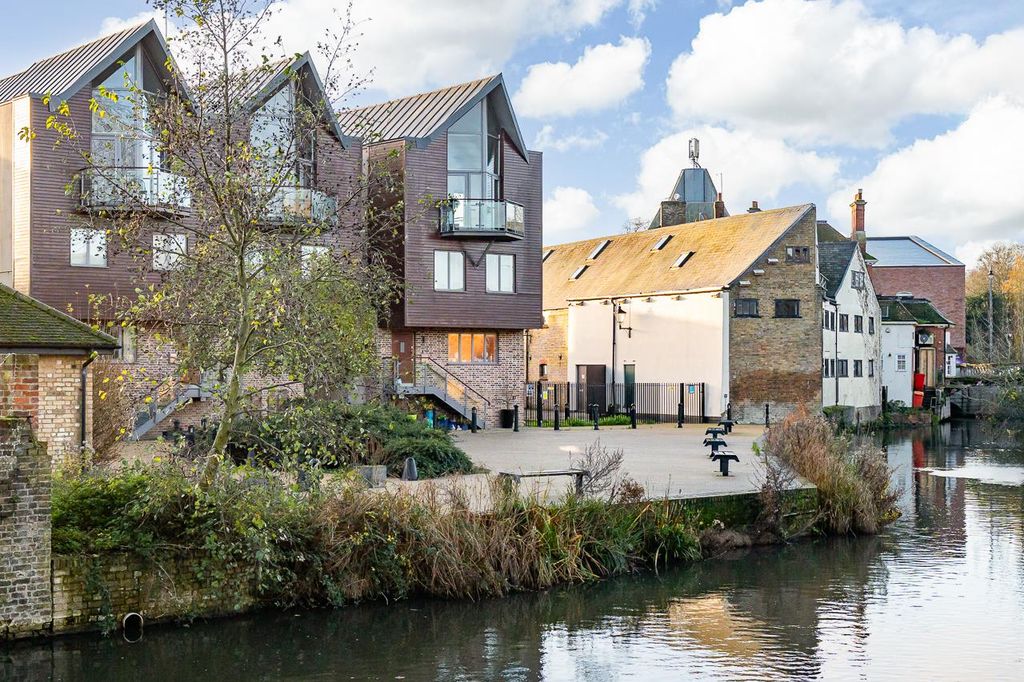 Property photo 1 of 21 External-Smalll.Jpg