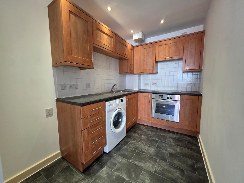Property photo 2 of 8