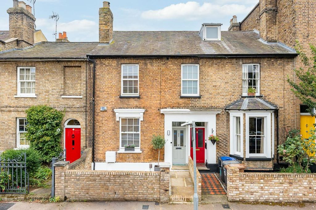 Property photo 1 of 44