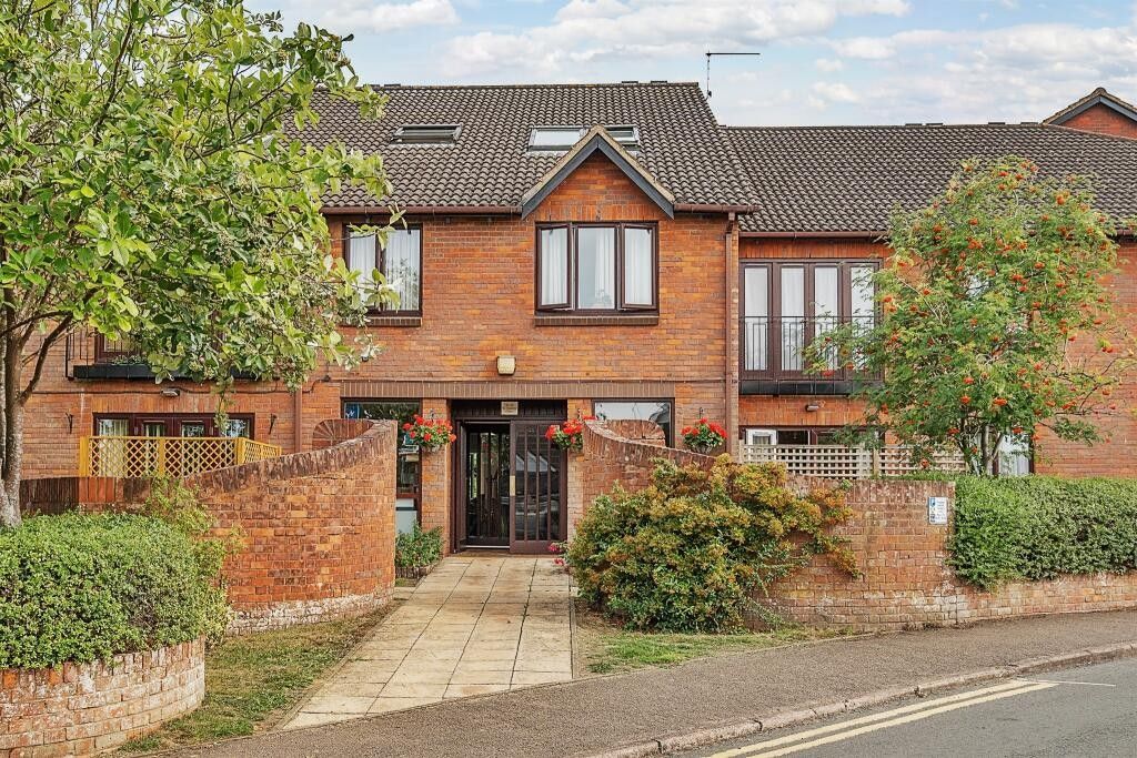 Property photo 1 of 12