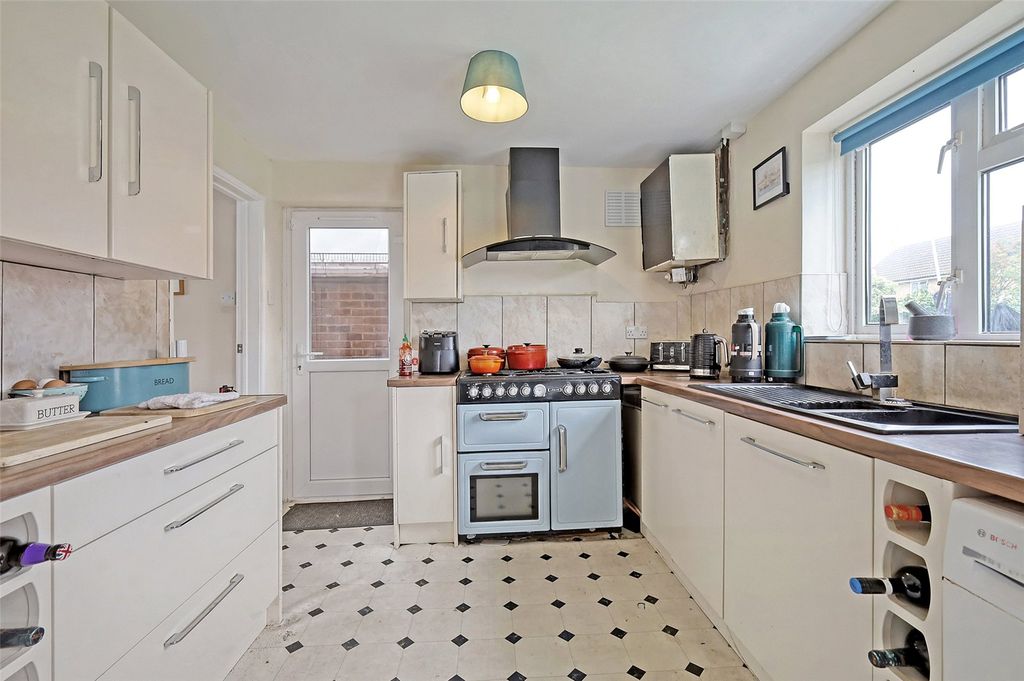 Property photo 2 of 12 Picture No. 08