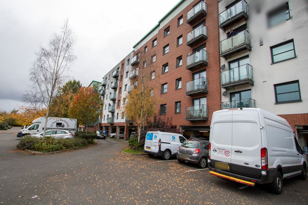 Property photo 1 of 19