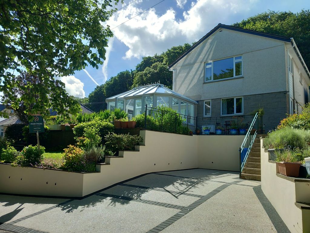 Property photo 1 of 21