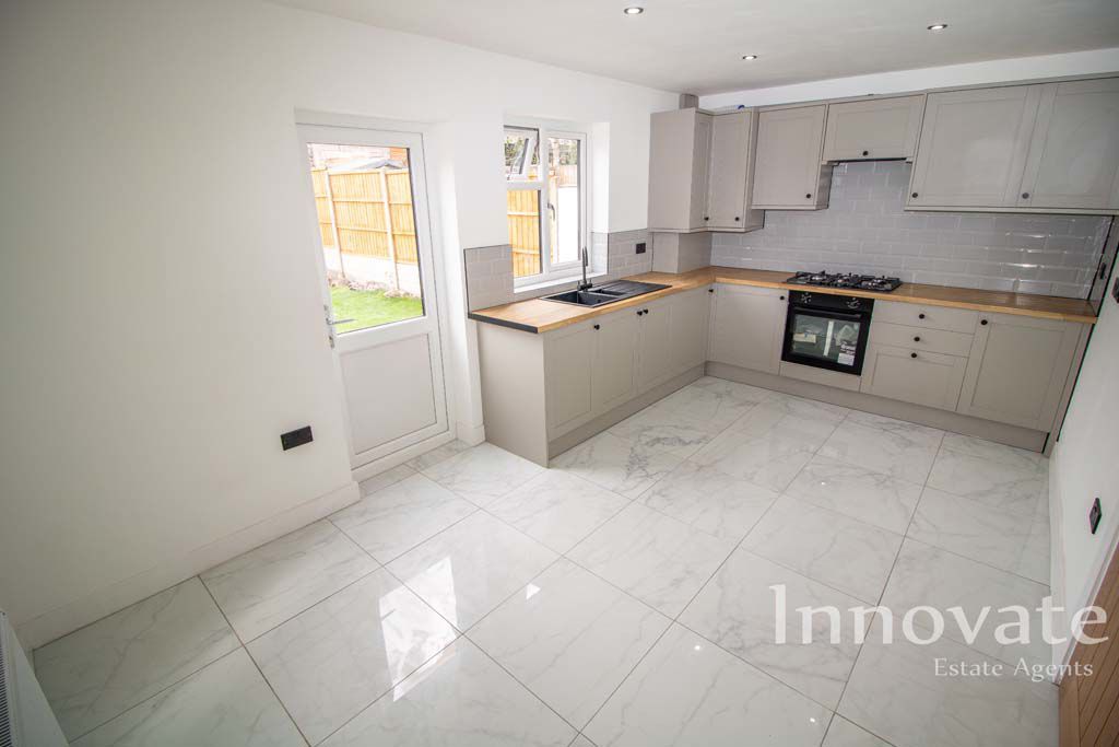 Property photo 3 of 13 Photo 2