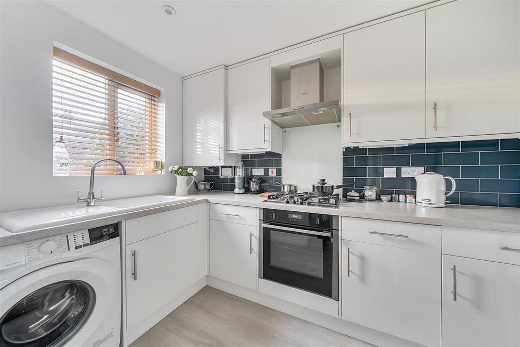 Property photo 2 of 11 1381662-6-691B43Dd6937A.Jpg