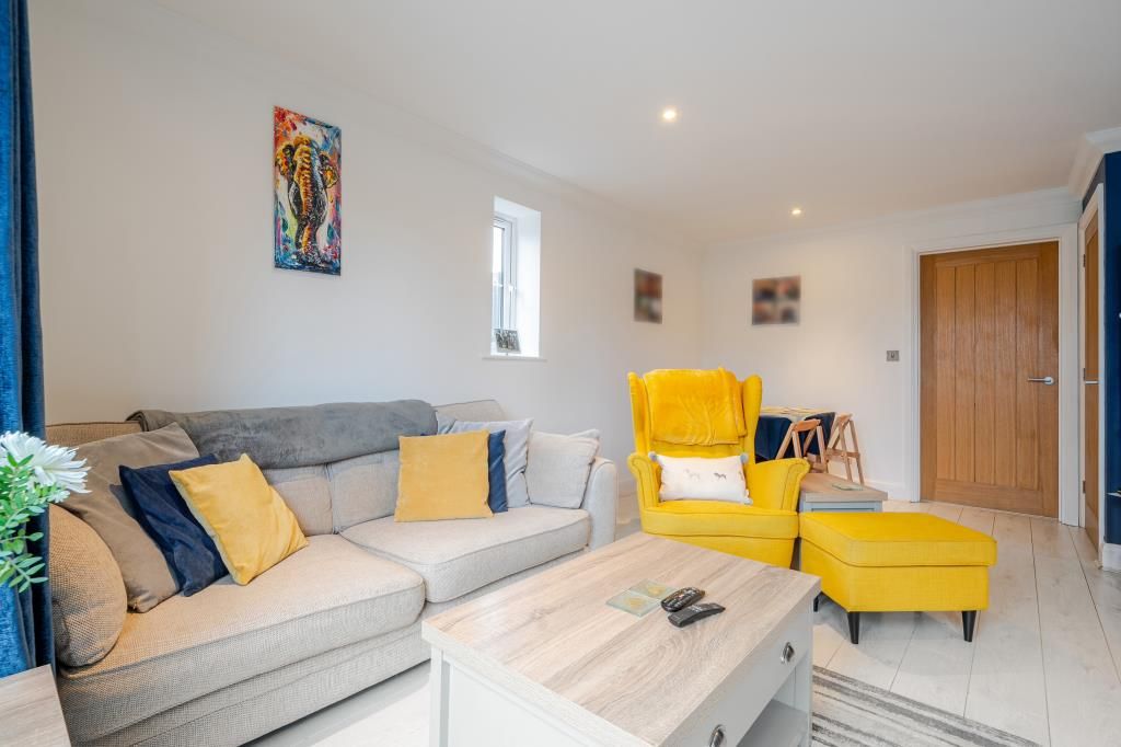 Property photo 3 of 19 Reception